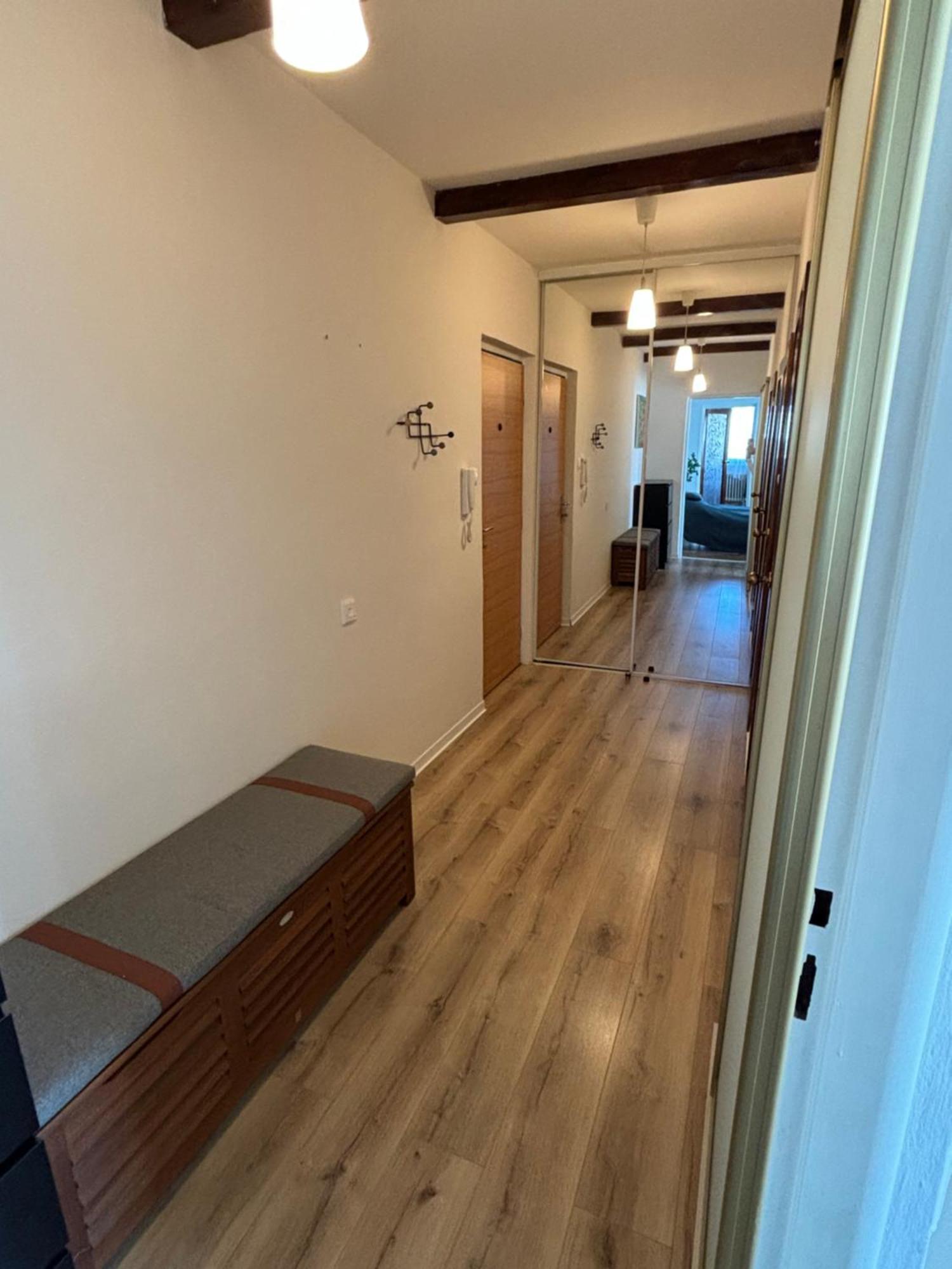 Apartman V Sirsom Centre Martina Nice S Klimatizaciou Ngoại thất bức ảnh
